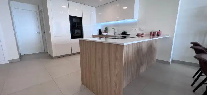 Краткосрочная аренда апартаментов на среднем этаже в La Cala de Mijas 3