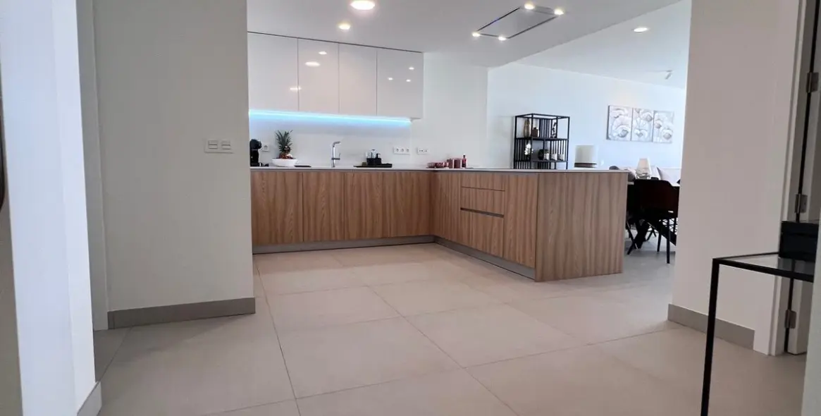 Краткосрочная аренда апартаментов на среднем этаже в La Cala de Mijas 37