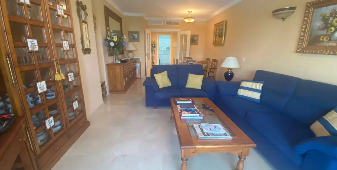 Краткосрочная аренда апартаментов на среднем этаже в Puerto Banús 3