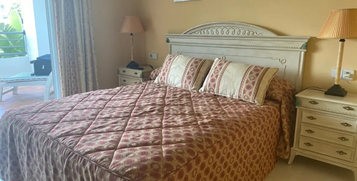 Краткосрочная аренда апартаментов на среднем этаже в Puerto Banús 6