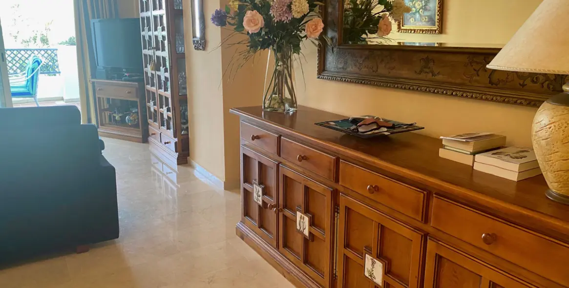 Краткосрочная аренда апартаментов на среднем этаже в Puerto Banús 11