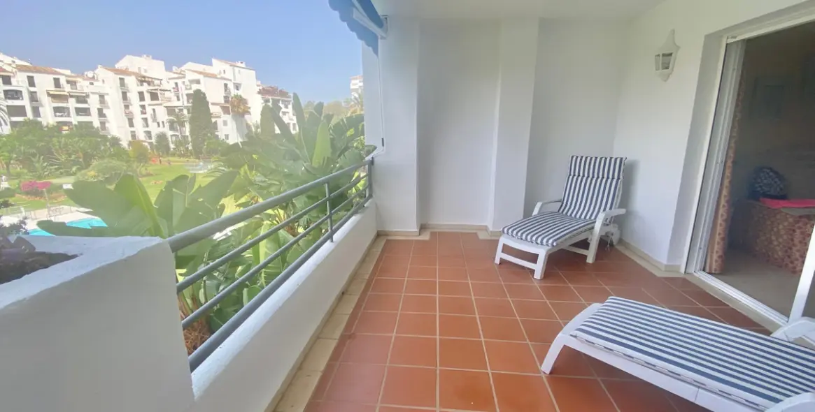 Краткосрочная аренда апартаментов на среднем этаже в Puerto Banús 15