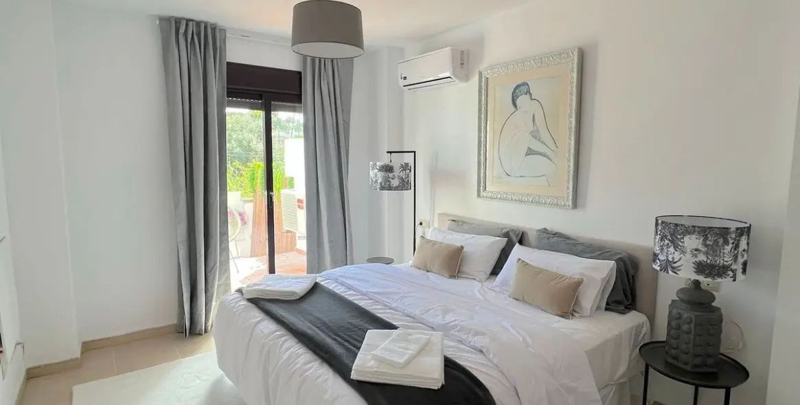 Краткосрочная аренда апартаментов на первом этаже в Nueva Andalucía 5