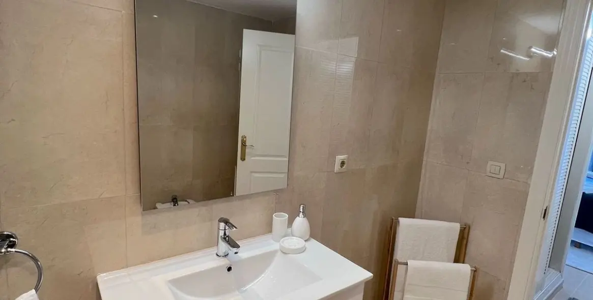 Краткосрочная аренда апартаментов на первом этаже в Nueva Andalucía 7