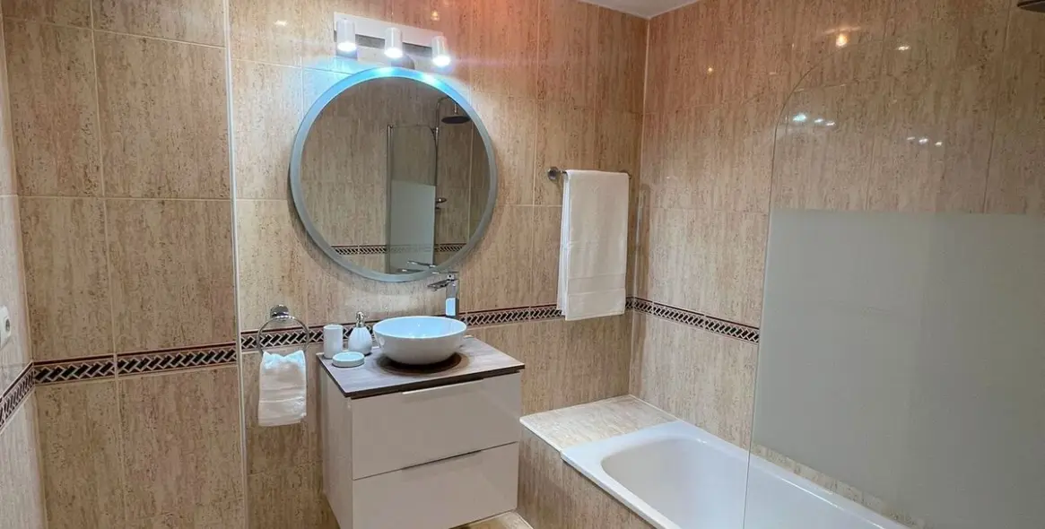 Краткосрочная аренда апартаментов на первом этаже в Nueva Andalucía 10