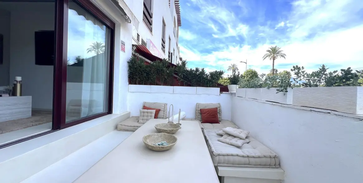 Long-term rent of ground floor apartment in Nueva Andalucía 24