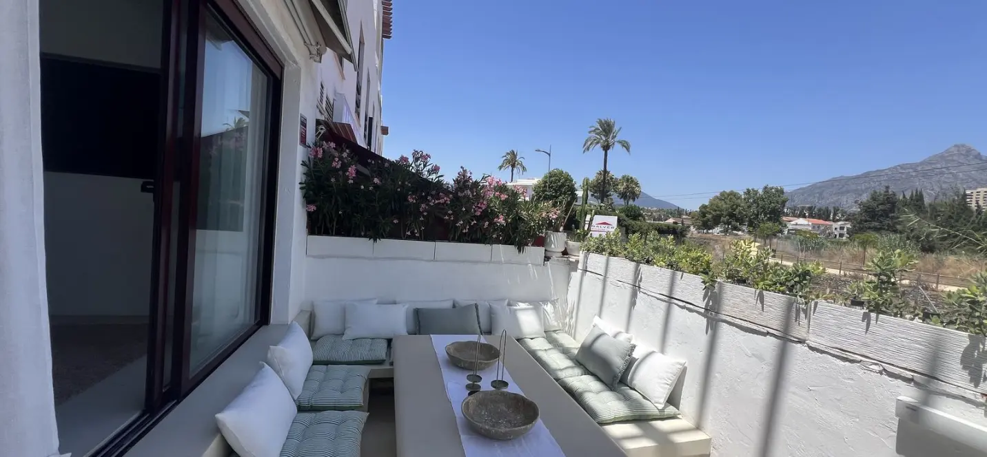 Long-term rent of ground floor apartment in Nueva Andalucía 1