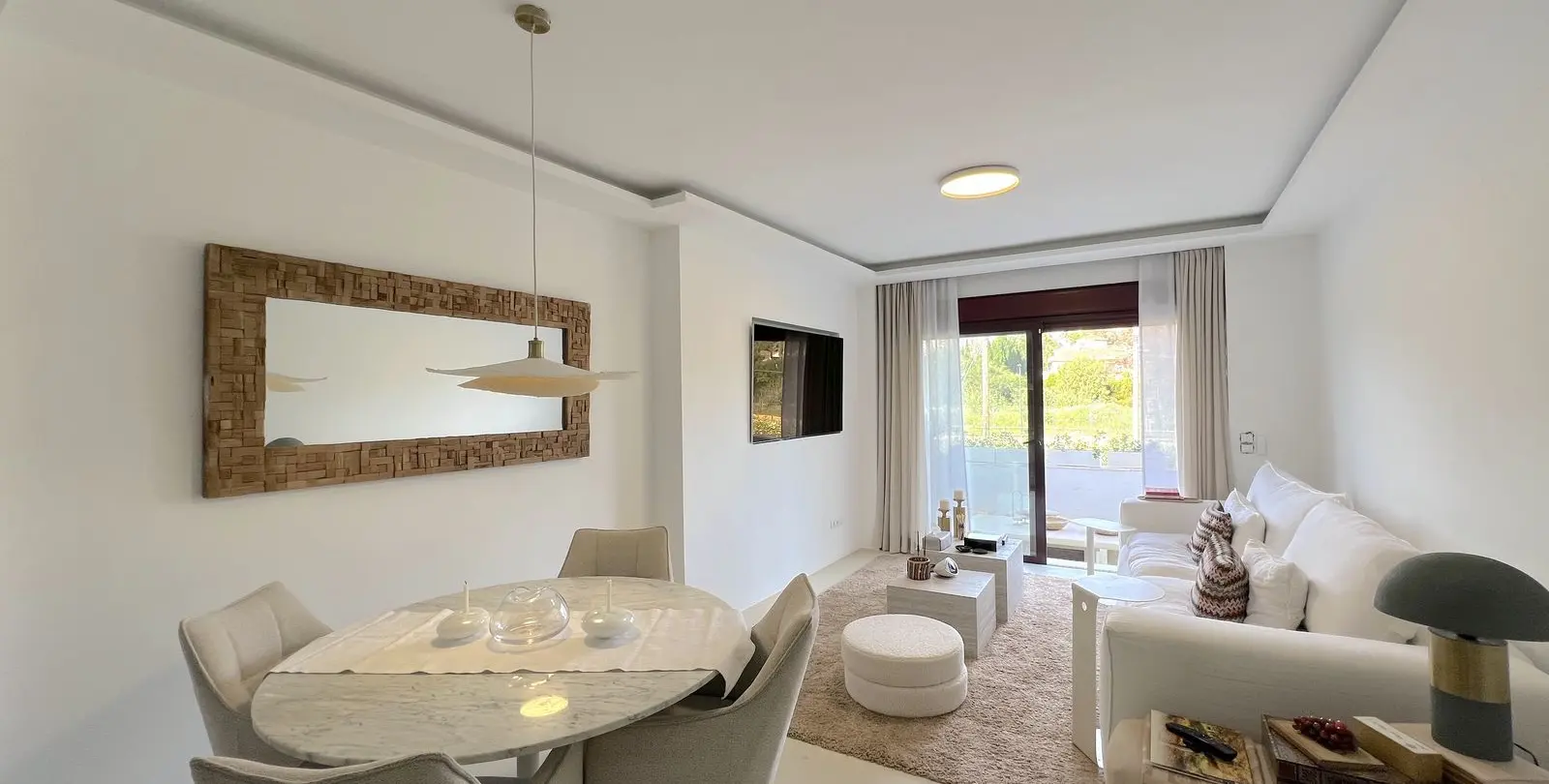 Alquiler a largo plazo de apartamento en planta baja en Nueva Andalucía 3