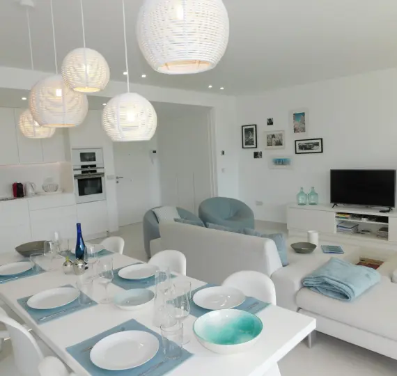 Short-term rent of ground floor apartment in Benahavís