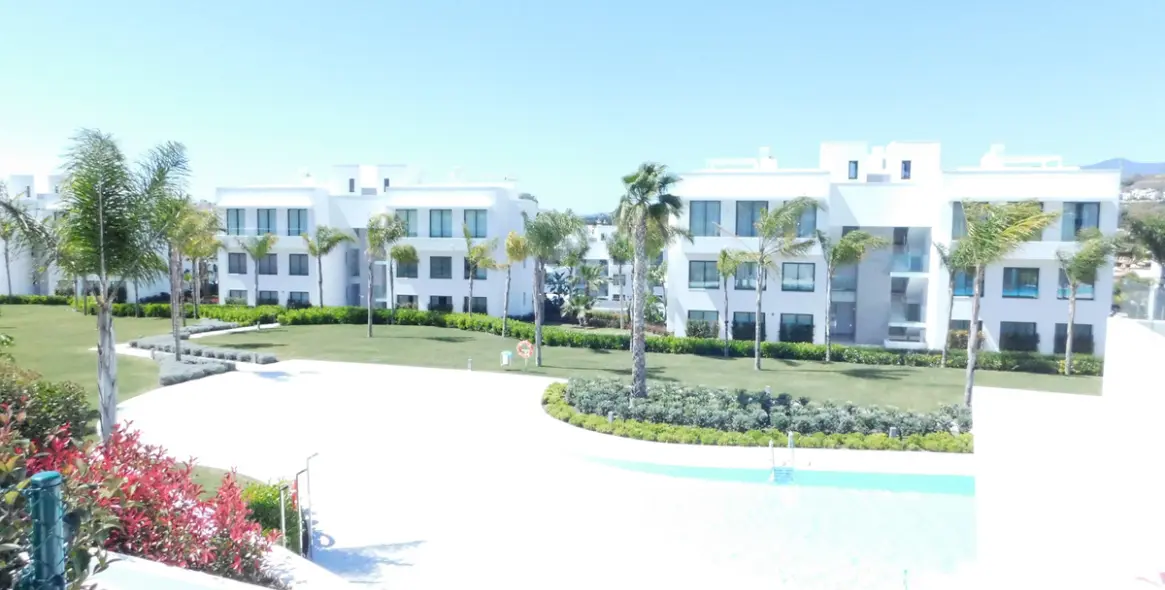 Alquiler a corto plazo de apartamento en planta baja en Benahavís 29