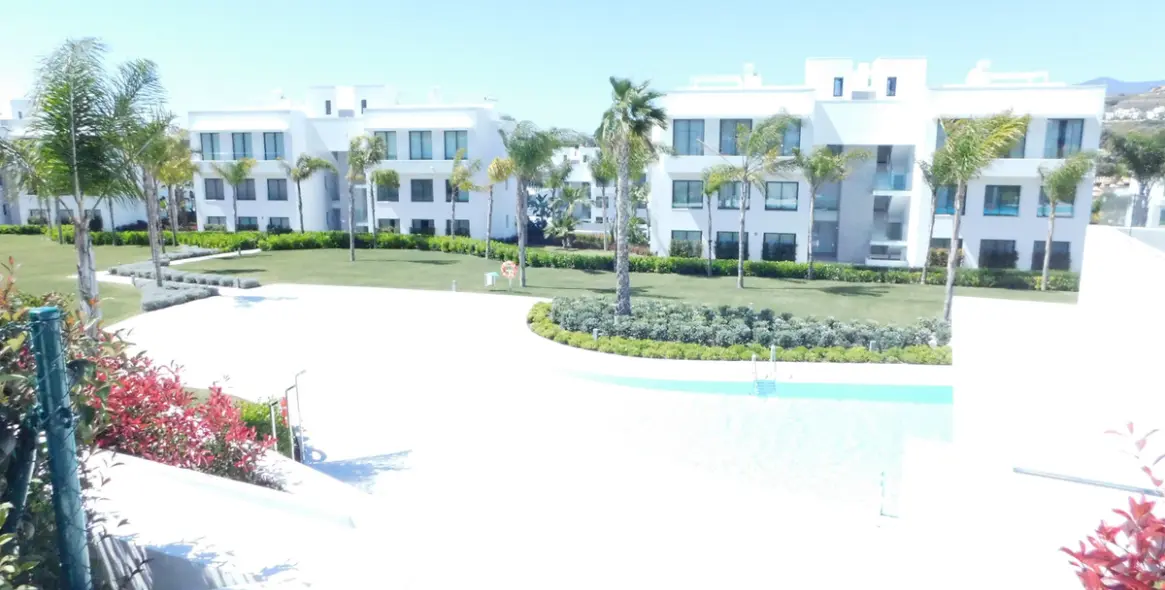 Alquiler a corto plazo de apartamento en planta baja en Benahavís 32