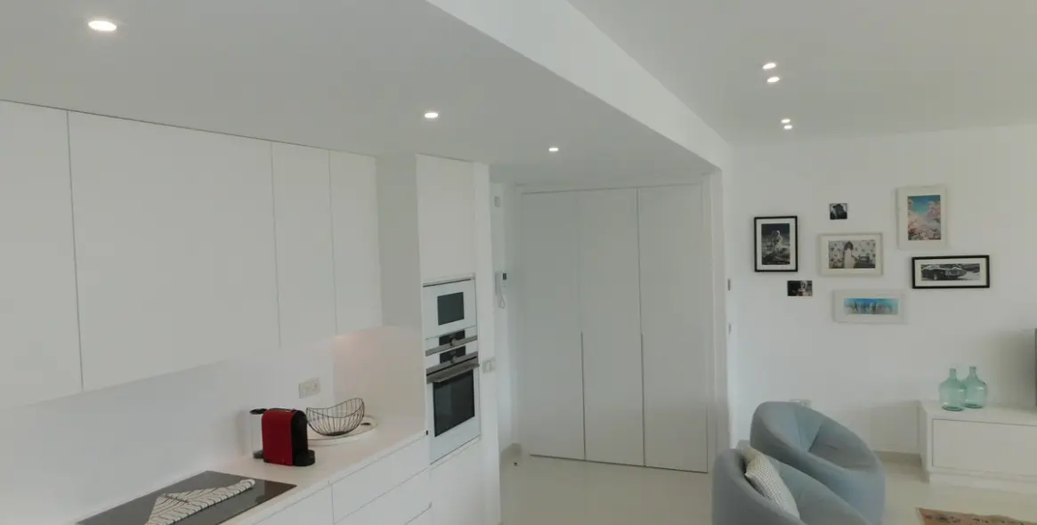 Alquiler a corto plazo de apartamento en planta baja en Benahavís 43