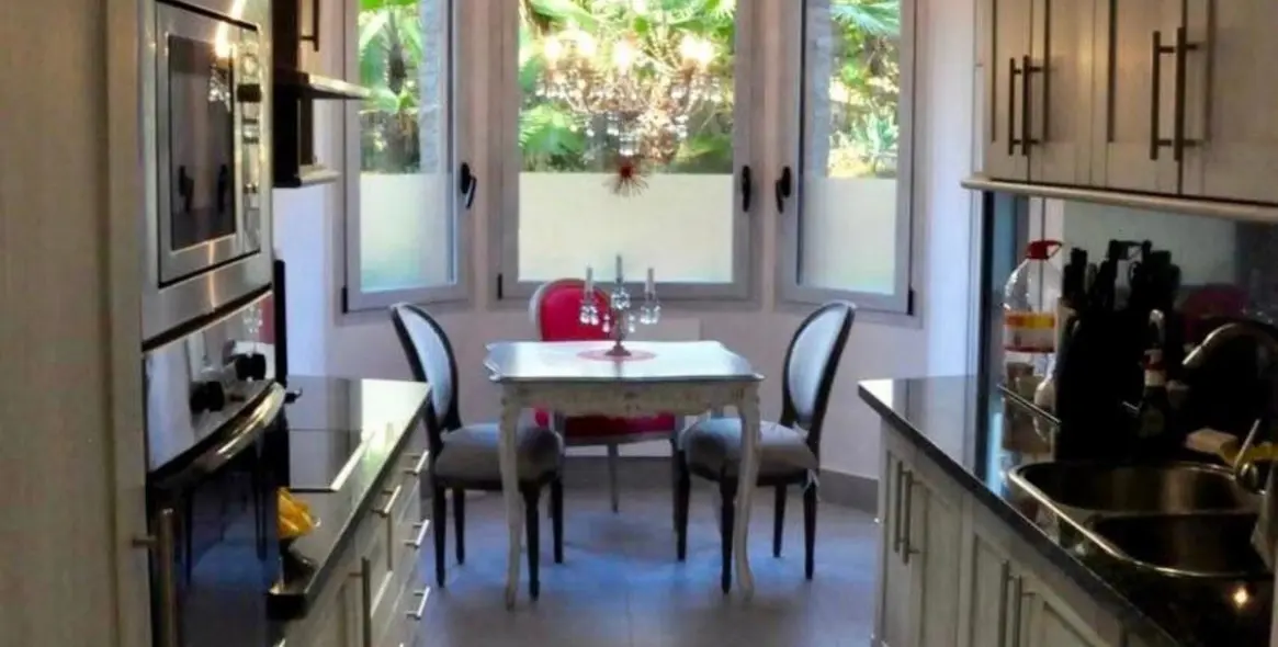 Краткосрочная аренда апартаментов на первом этаже в Marbella 12