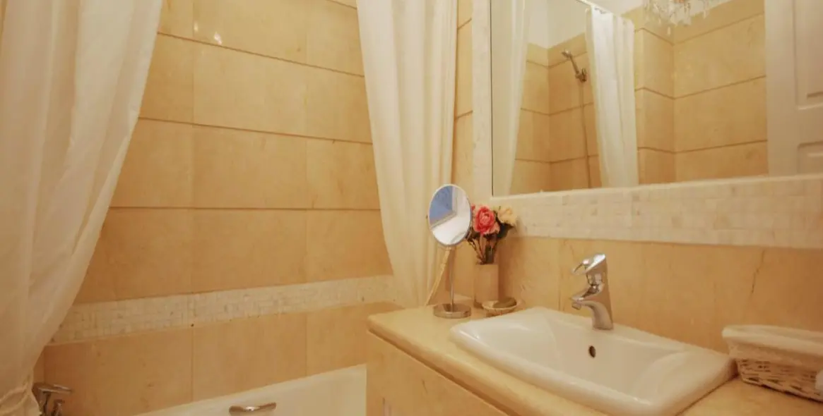 Краткосрочная аренда апартаментов на первом этаже в Marbella 16