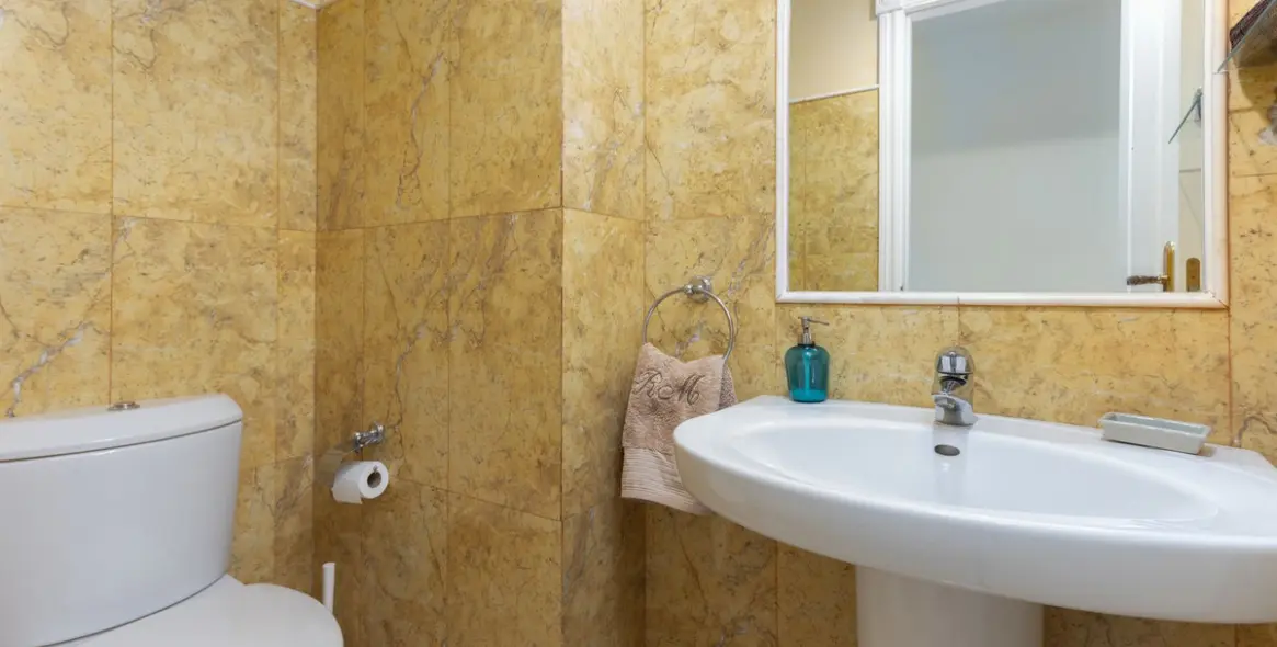 Short-term rent of middle floor apartment in San Pedro de Alcántara 12