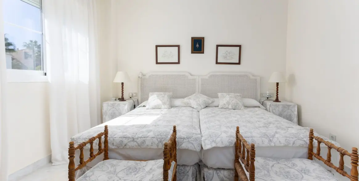 Short-term rent of middle floor apartment in San Pedro de Alcántara 14