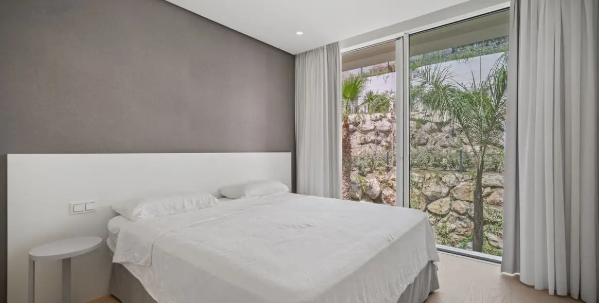 Short-term rent of middle floor apartment in Marbella 18