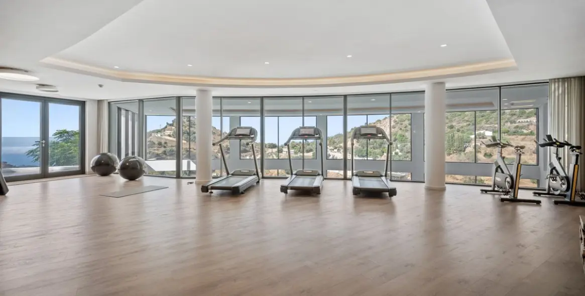 Alquiler a corto plazo de apartamento en planta media en Marbella 23