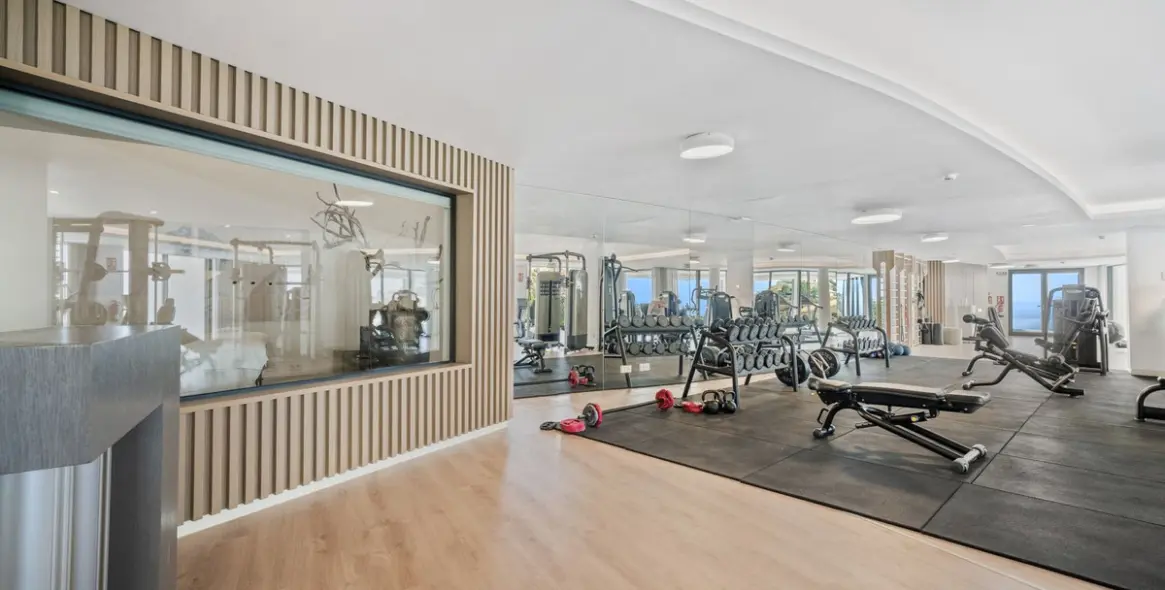 Alquiler a corto plazo de apartamento en planta media en Marbella 26