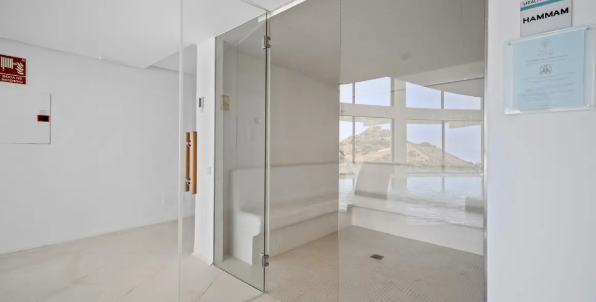 Alquiler a corto plazo de apartamento en planta media en Marbella 30