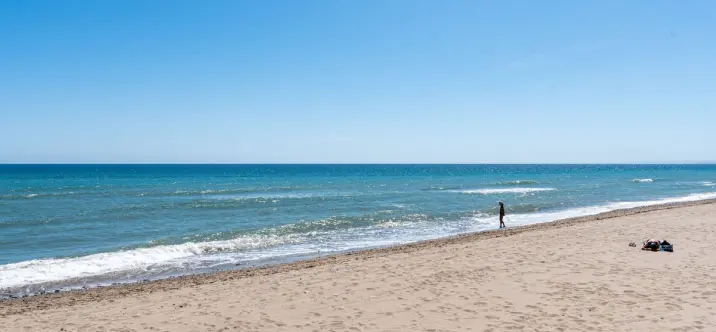 Short-term rent of middle floor apartment in Las Chapas 2