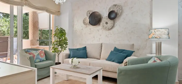 Short-term rent of middle floor apartment in Las Chapas 3