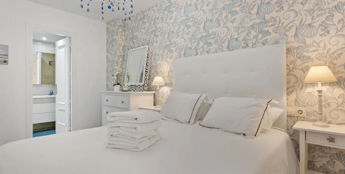 Short-term rent of middle floor apartment in Las Chapas 12