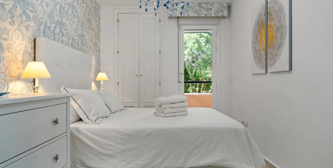 Short-term rent of middle floor apartment in Las Chapas 13