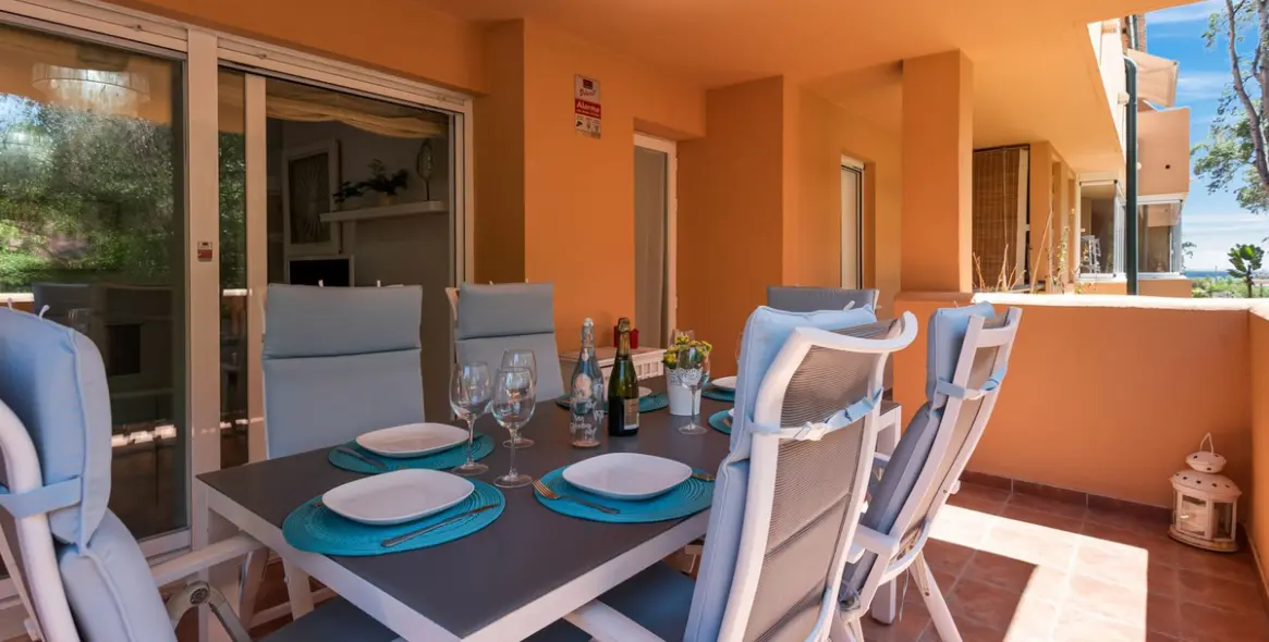 Short-term rent of middle floor apartment in Las Chapas 21