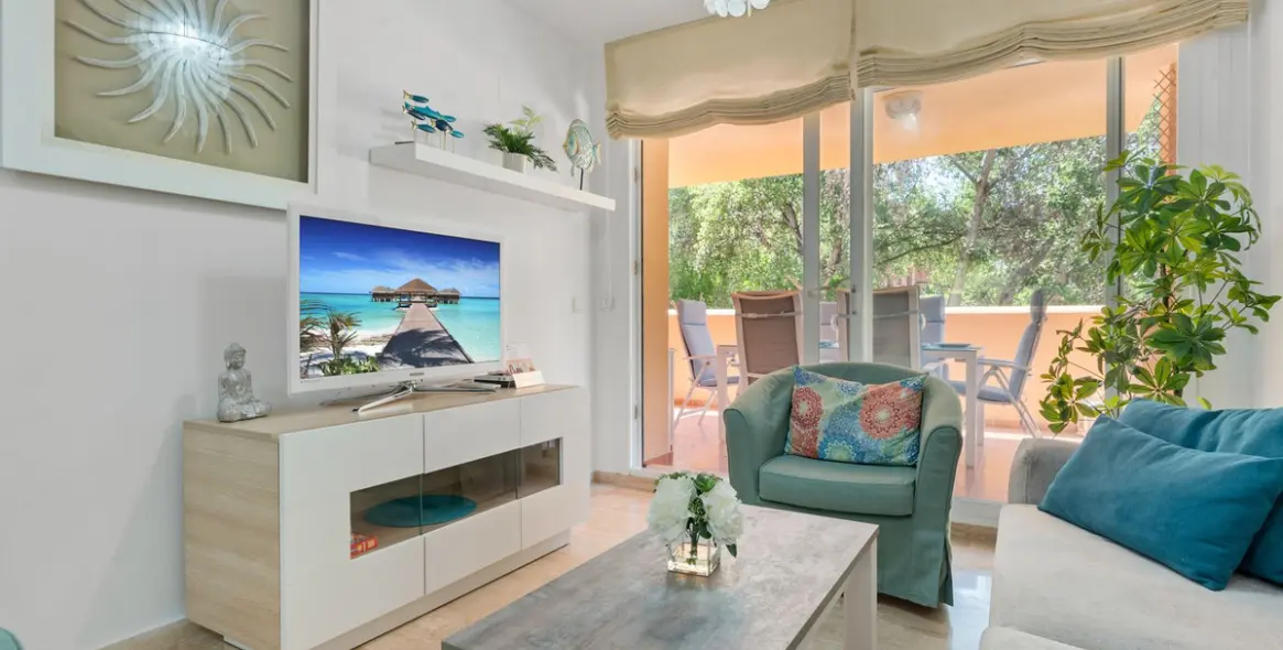 Short-term rent of middle floor apartment in Las Chapas 22