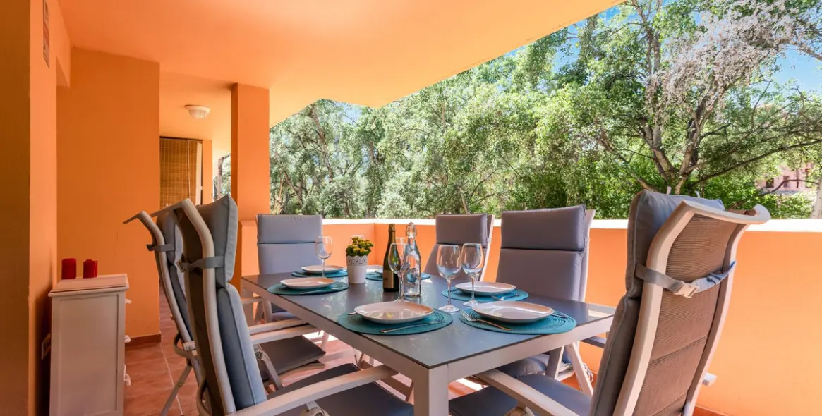 Short-term rent of middle floor apartment in Las Chapas 25