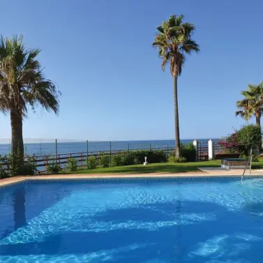 Alquiler a corto plazo de apartamento en planta baja en Calahonda