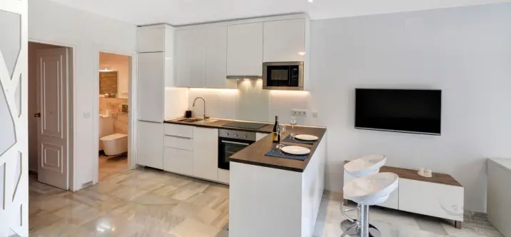 Alquiler a corto plazo de apartamento en planta baja en Calahonda 2