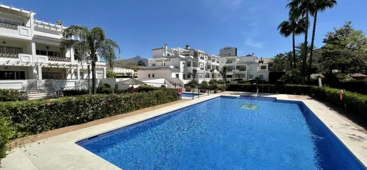 Short-term rent of ground floor apartment in Puerto Banús 0