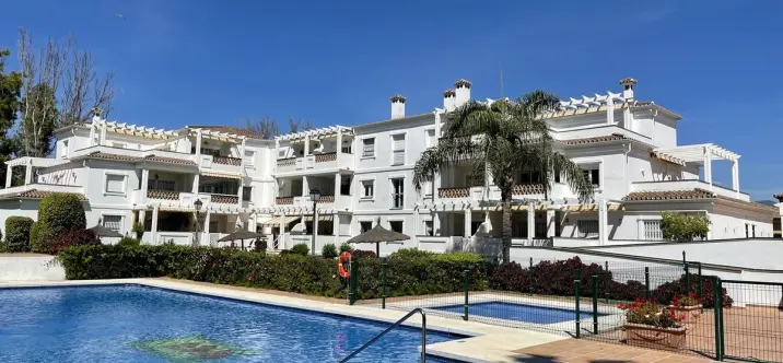 Short-term rent of ground floor apartment in Puerto Banús 1
