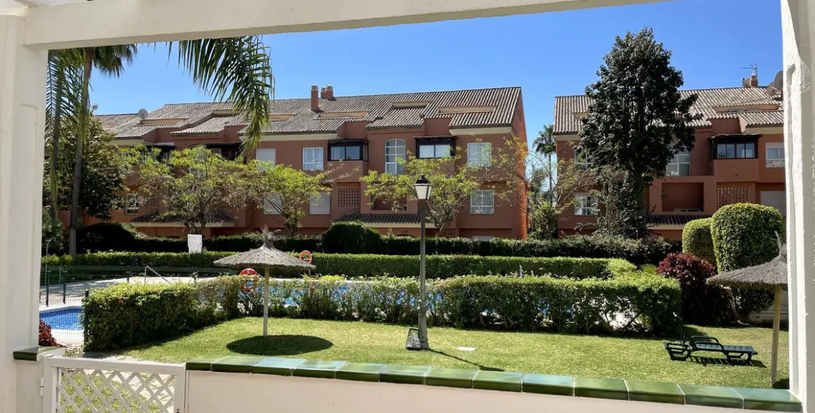 Short-term rent of ground floor apartment in Puerto Banús 4