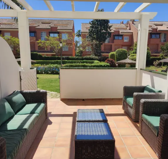 Short-term rent of ground floor apartment in Puerto Banús