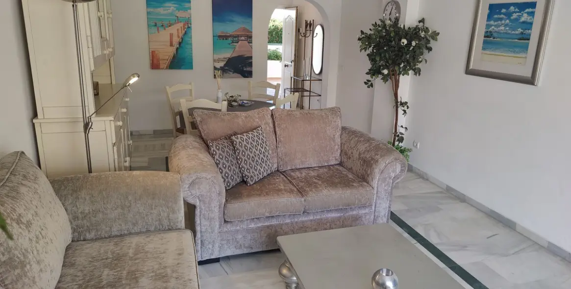 Short-term rent of ground floor apartment in Puerto Banús 11