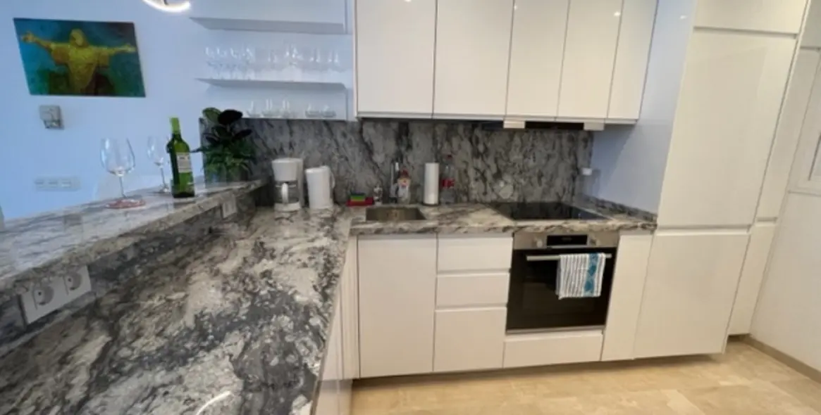 Long-term rent of middle floor apartment in Costalita 5