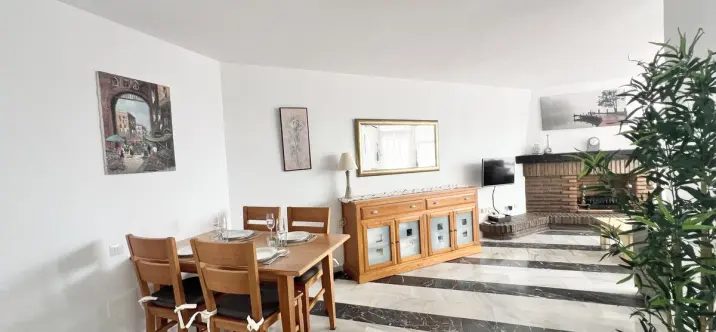 Краткосрочная аренда апартаментов на среднем этаже в Calahonda 3