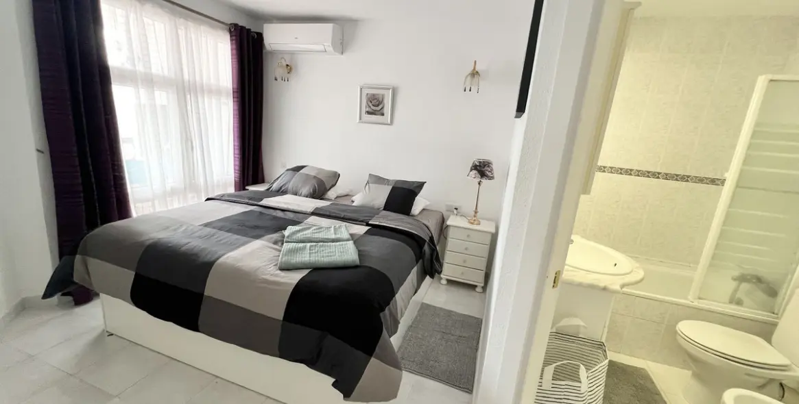 Краткосрочная аренда апартаментов на среднем этаже в Calahonda 15