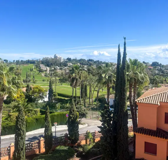 Long-term rent of penthouse in El Paraiso