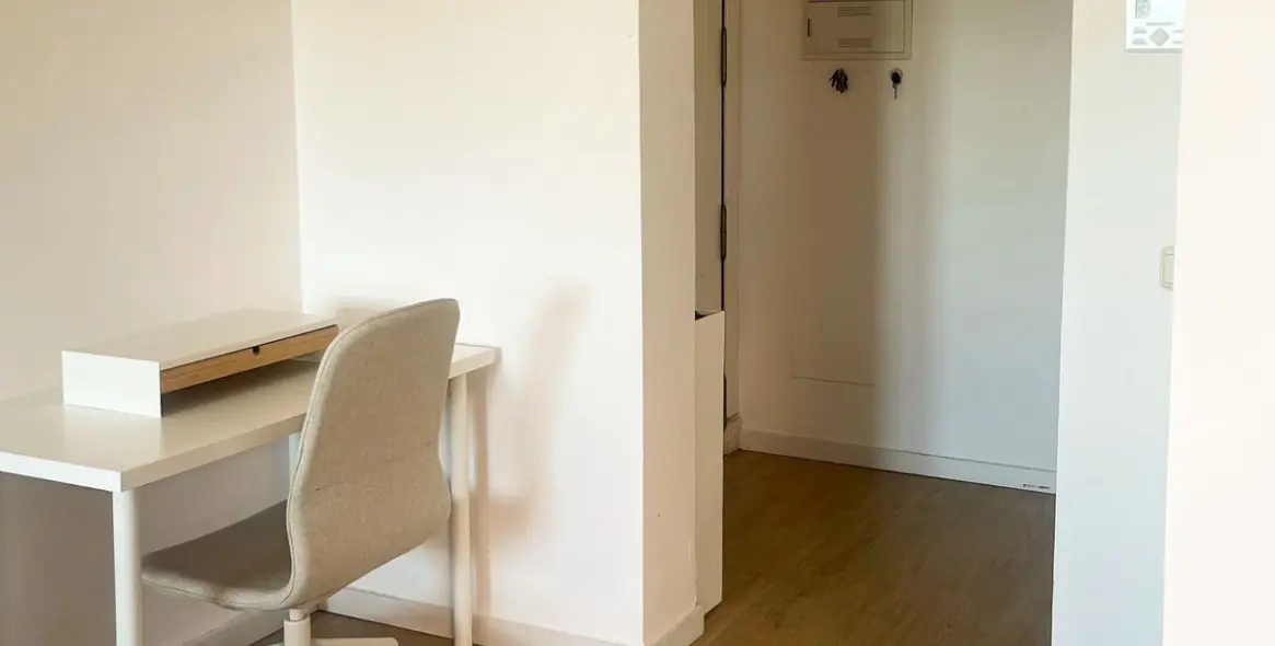 Long-term rent of penthouse in El Paraiso 20