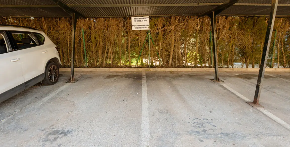 Долгосрочная аренда апартаментов на среднем этаже в Sierra Blanca 10