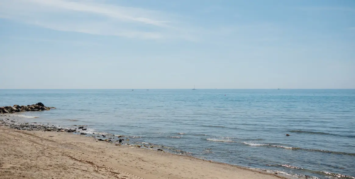 Долгосрочная аренда апартаментов на среднем этаже в Sierra Blanca 15