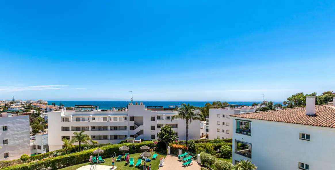 Долгосрочная аренда апартаментов на среднем этаже в Miraflores 5