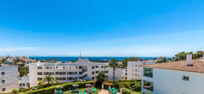 Долгосрочная аренда апартаментов на среднем этаже в Miraflores 4