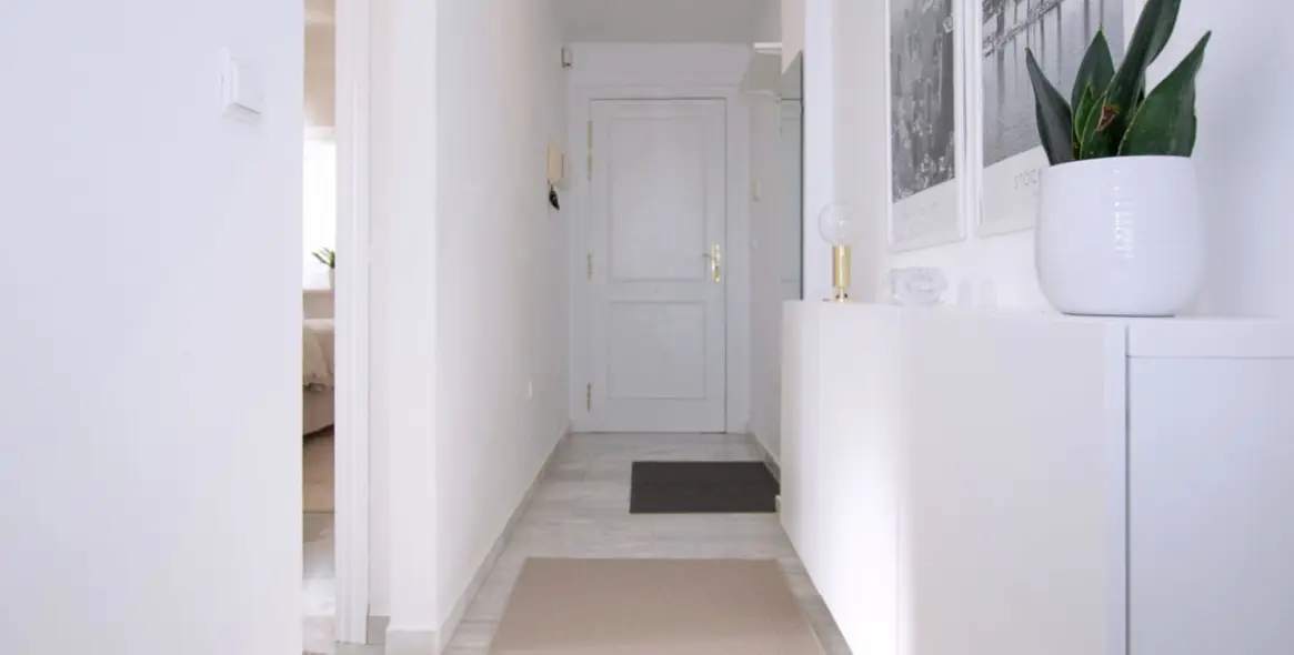 Long-term rent of middle floor apartment in Miraflores 23