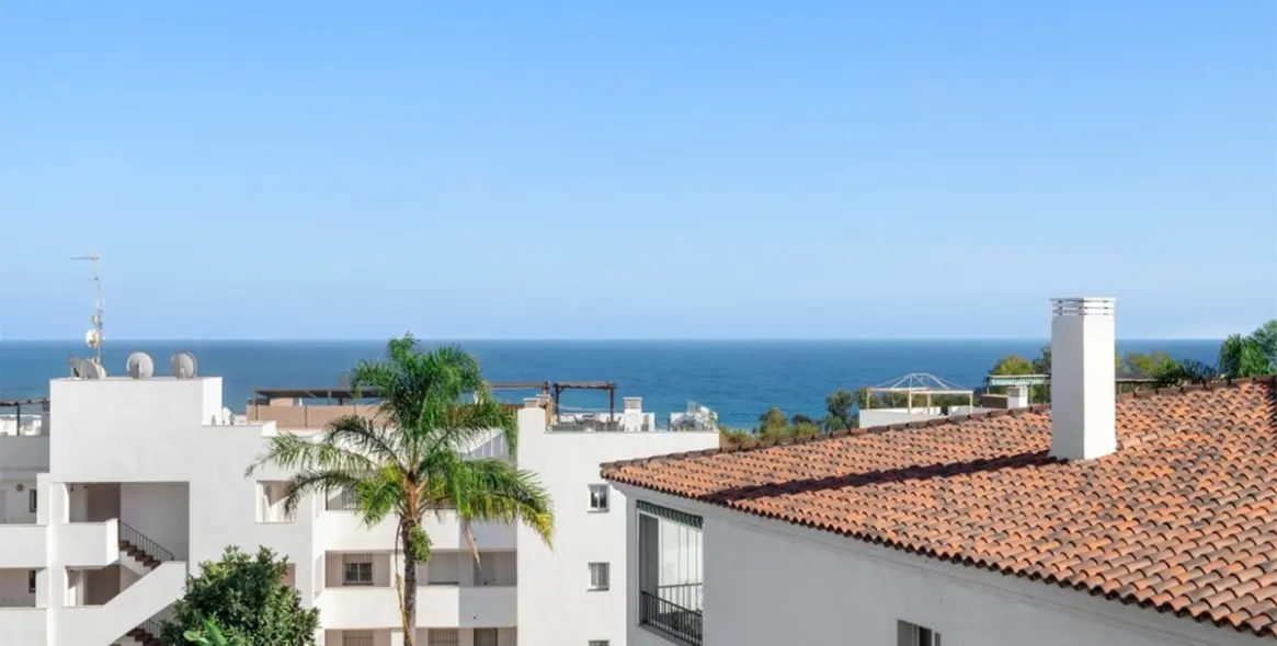 Long-term rent of middle floor apartment in Miraflores 44