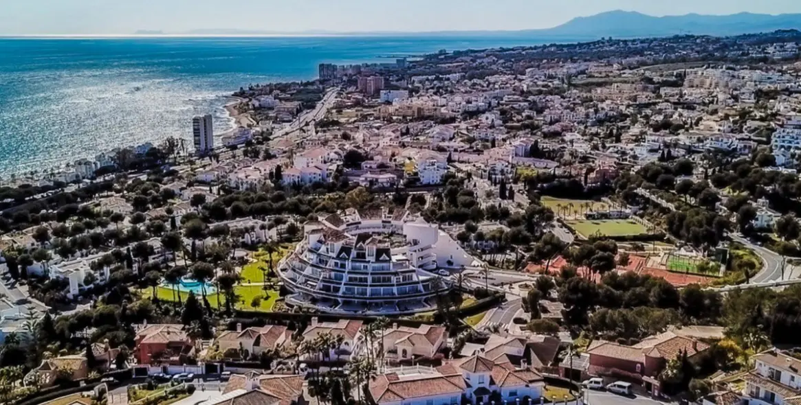 Long-term rent of middle floor apartment in Miraflores 46